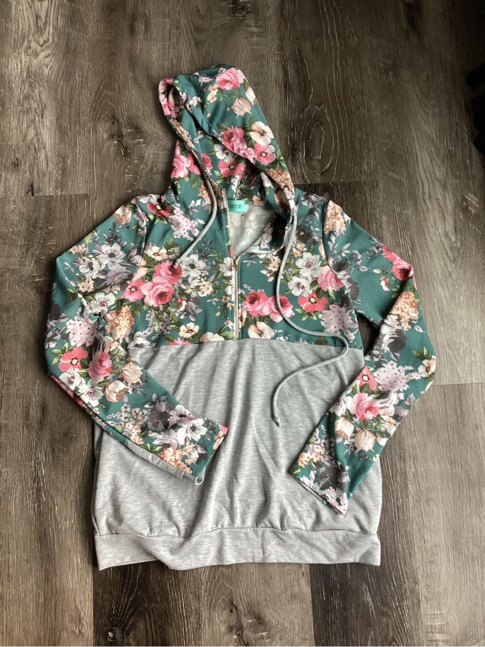 Floral Hooded Pullover Sweatshirt - Green/Pink